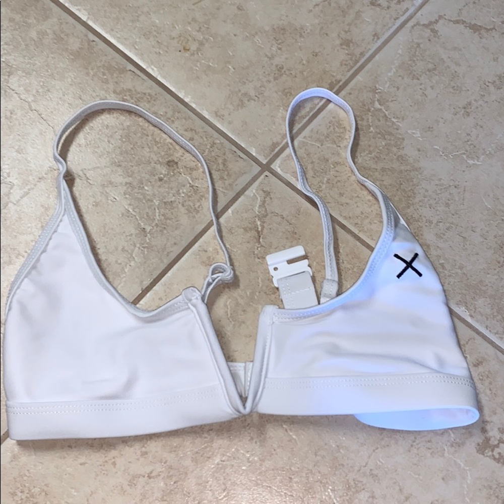 Boutine LA bikini top